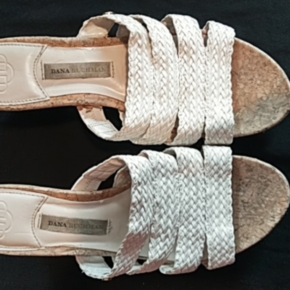 🛍️ BUNDLE ONLY 🛍️DANA BUCHMAN LADIES WHITE WOVEN HEELED SANDALS - Picture 2 of 11
